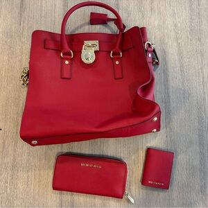 *BUNDLE* Michael Kors Hamilton tote, wallet & card charger in cherry red